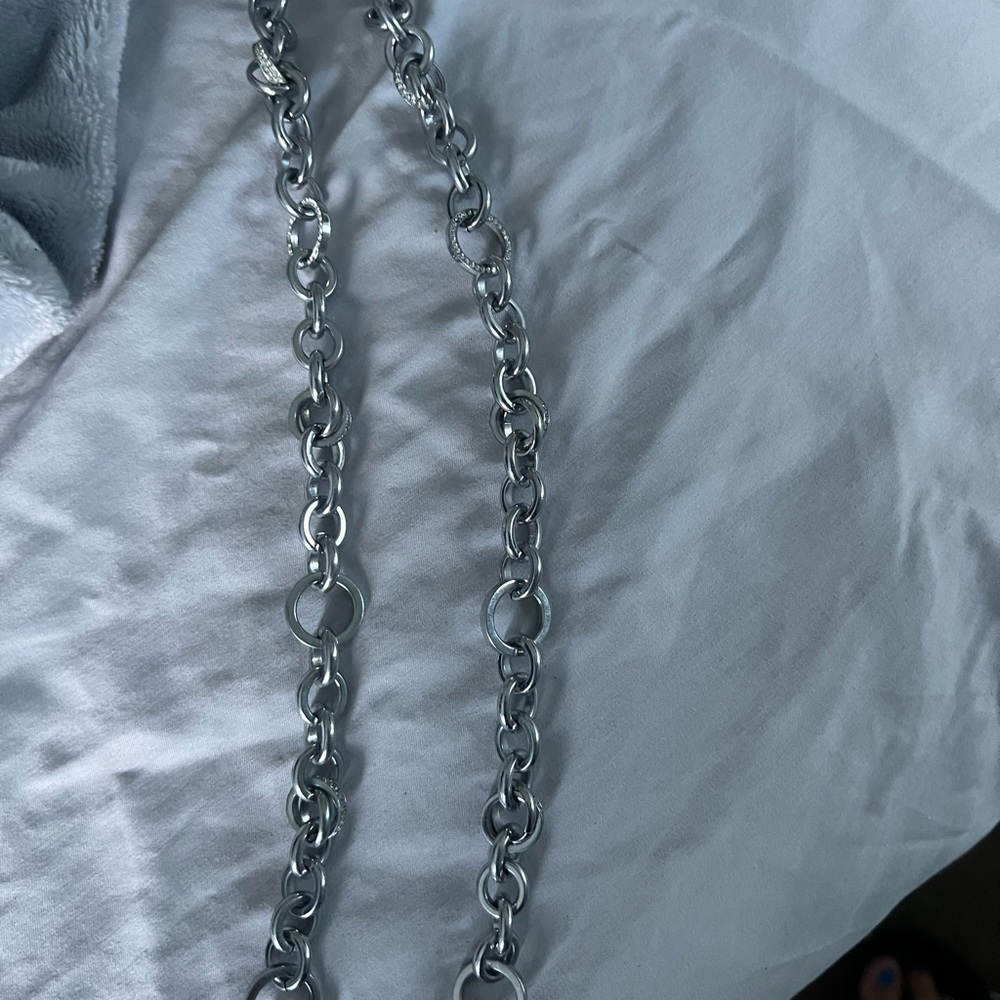 Gently used Michael Kors link necklace.
